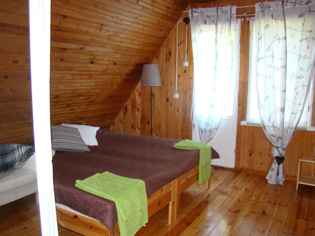 Poilsio Baze Casa de hóspedes Latežeris Exterior foto